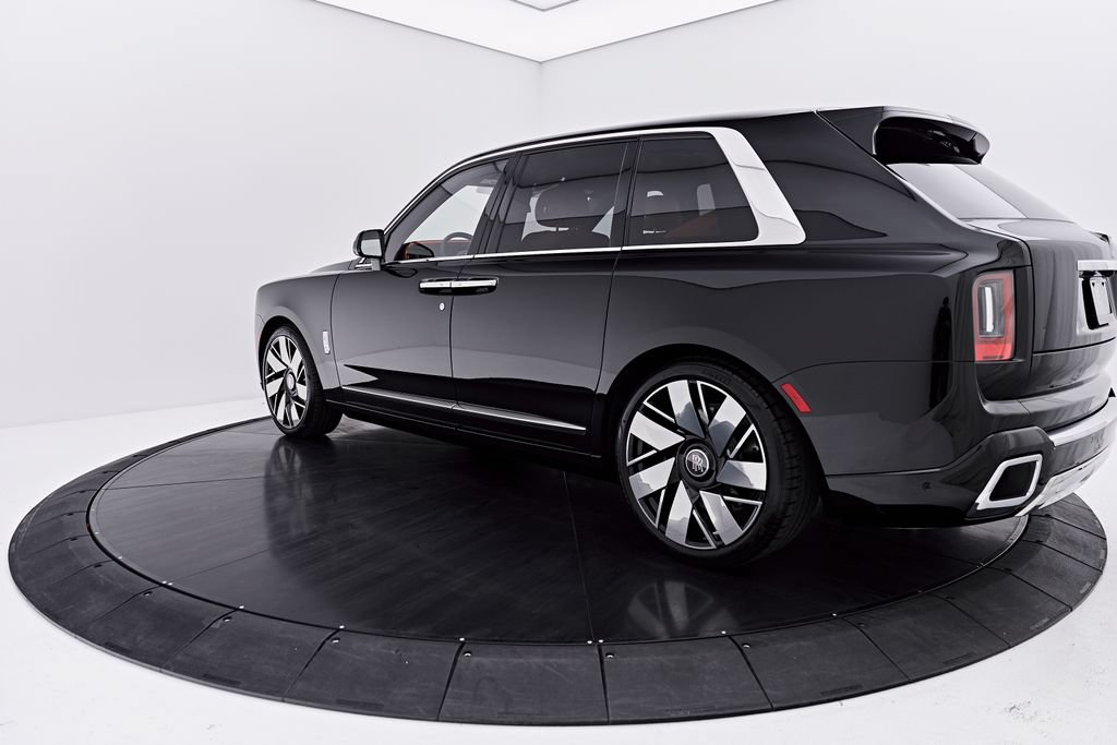 Used 2026 Rolls-Royce Cullinan w/ Cullinan Package AWD/4WD image 12