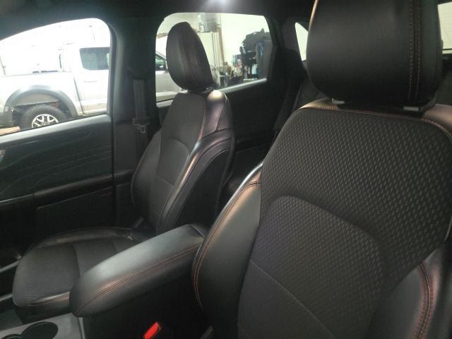 Used 2023 Ford Escape ST-Line w/ Tech Pack #1 AWD/4WD image 16