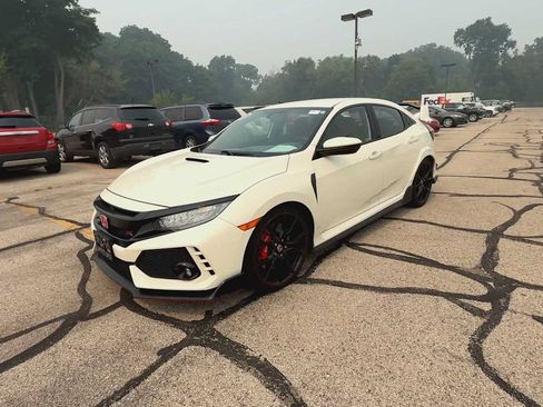 Used 2019 Honda Civic Type R image 4