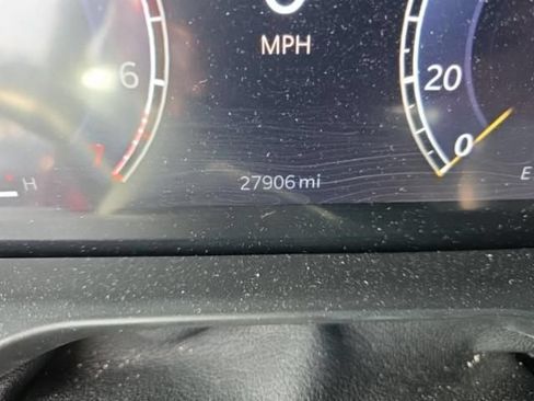 Used 2023 Jeep Grand Cherokee Altitude AWD/4WD image 7
