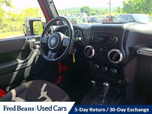 Used 2013 Jeep Wrangler Sahara AWD/4WD image 18