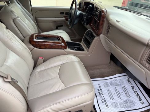 Used 2005 Chevrolet Tahoe LT w/ LT Preferred Equipment Group AWD/4WD image 20