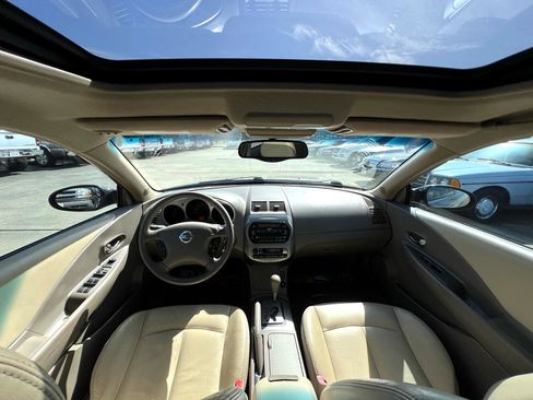 Used 2003 Nissan Altima 3.5 SE image 50