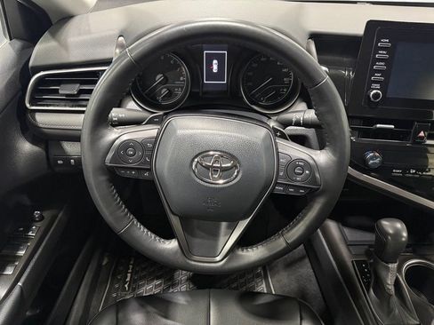 Used 2024 Toyota Camry SE image 23