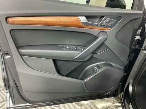 Used 2021 Audi Q5 e Premium w/ Convenience Package AWD/4WD image 13