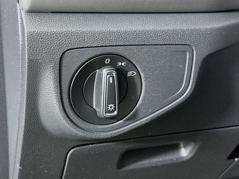 Used 2018 Volkswagen Atlas Launch Edition image 11