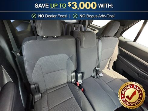 Certified 2018 Ford Explorer XLT FWD image 22