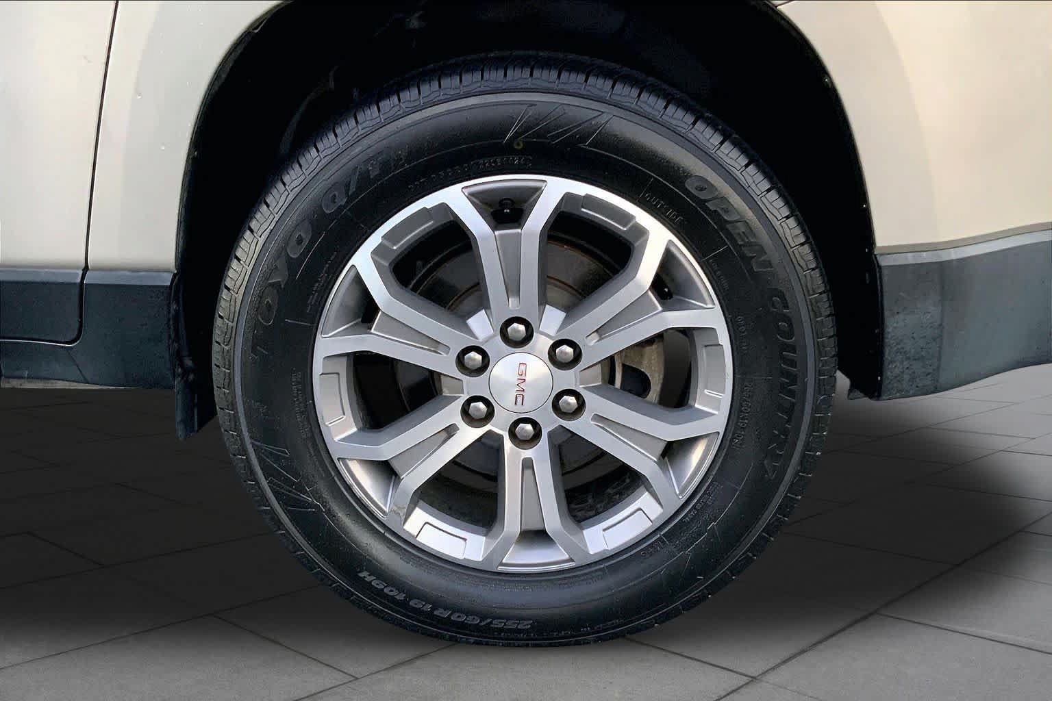 Used 2014 GMC Acadia SLT FWD image 10