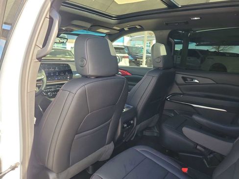 Used 2026 Chevrolet Traverse Z71 w/ Driver Confidence Package image 8