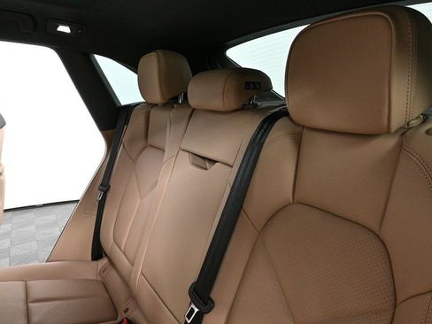 Certified 2026 Porsche Macan image 22