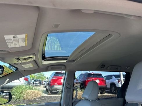 Used 2020 Toyota Sienna XLE AWD/4WD image 12