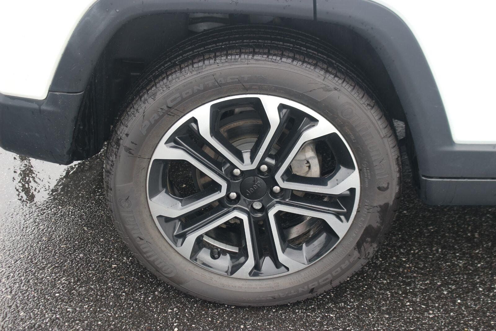Used 2023 Jeep Compass Limited AWD/4WD image 32