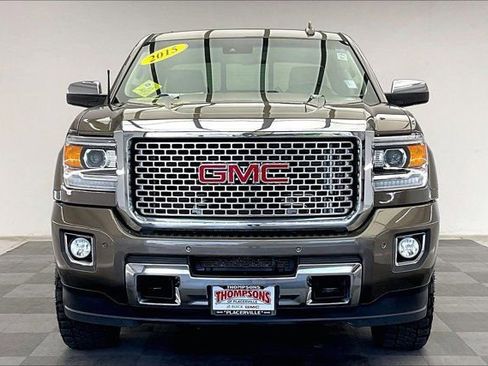 Used 2015 GMC Sierra 2500 Denali w/ Duramax Plus Package image 2