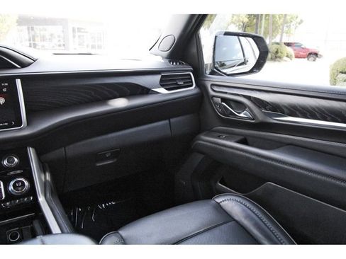 Used 2022 GMC Yukon Denali w/ Denali Ultimate Package RWD image 10