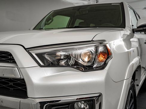 Used 2019 Toyota 4Runner Limited AWD/4WD image 15