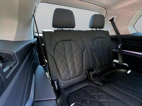 Used 2023 BMW X7 xDrive40i AWD/4WD image 26