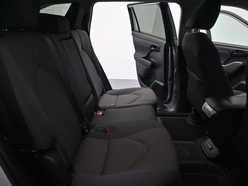 Certified 2023 Toyota Highlander LE image 13