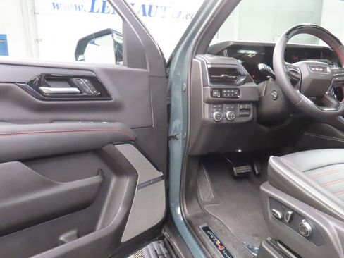 Used 2026 GMC Yukon XL AT4 Ultimate AWD/4WD image 49