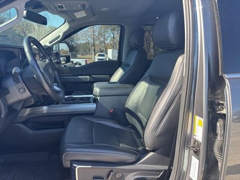 Used 2023 Ford F350 Lariat w/ Lariat Ultimate Package image 9