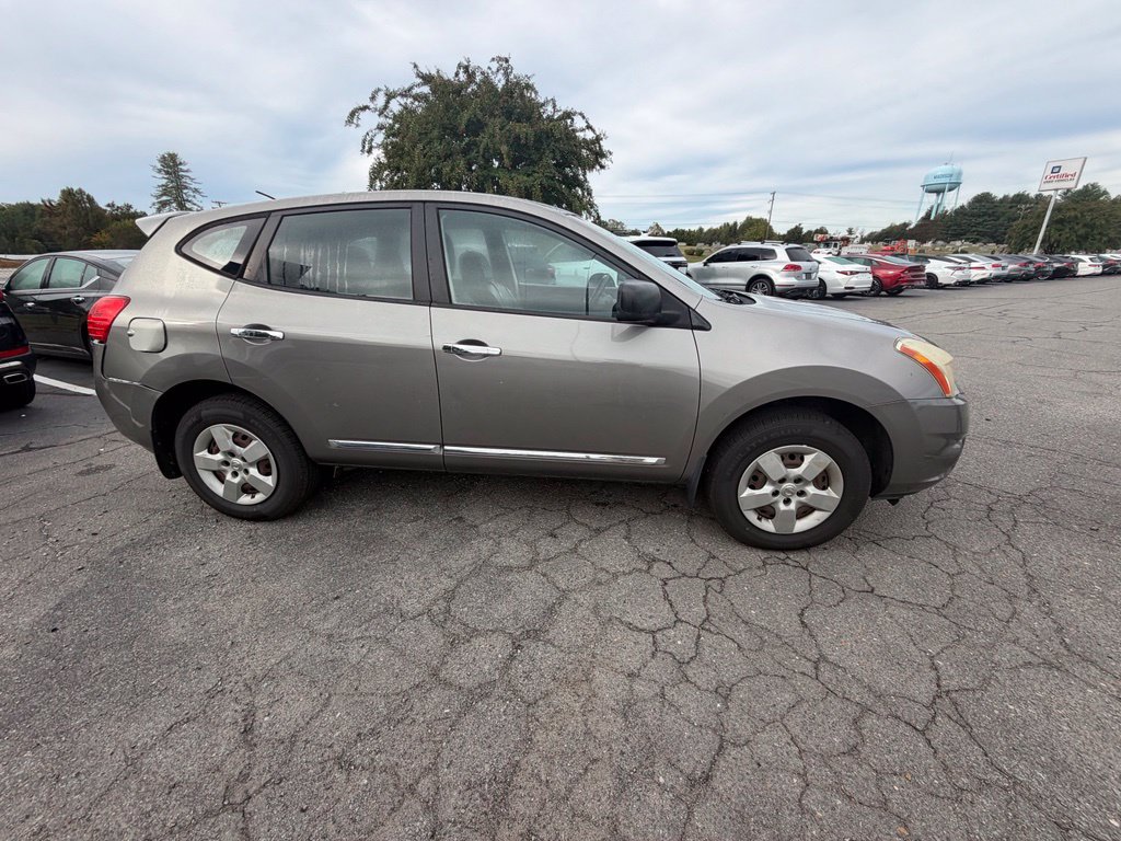 Used 2013 Nissan Rogue S AWD/4WD image 2