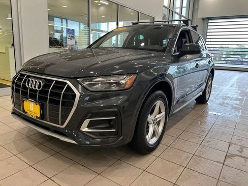 Used 2023 Audi Q5 Premium w/ Convenience Package AWD/4WD image 3