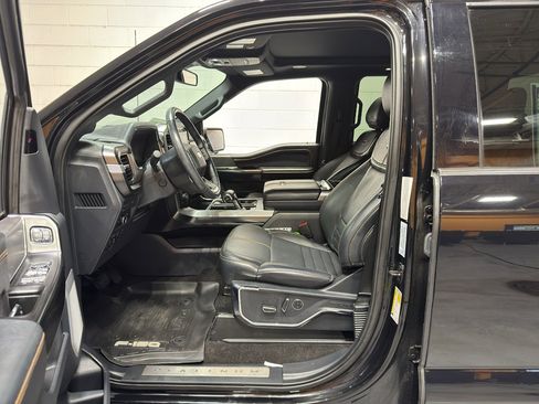 Used 2022 Ford F150 Platinum w/ FX4 Off-Road Package image 15