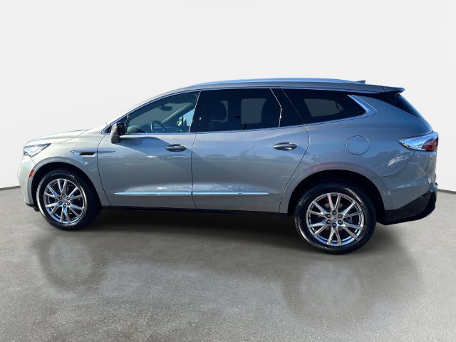 Used 2023 Buick Enclave Premium w/ Experience Buick Package AWD/4WD image 3
