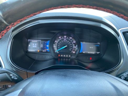 Used 2022 Ford Edge ST-Line image 16