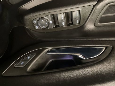 Used 2022 Chevrolet Equinox LT image 16