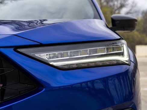 Used 2025 Acura MDX Type S image 11