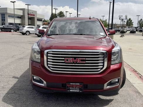 Used 2017 GMC Yukon XL SLT AWD/4WD image 3