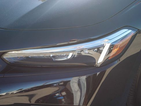 Certified 2024 Honda Civic EX image 5