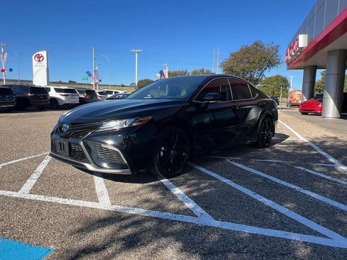 Used 2024 Toyota Camry XSE image 2
