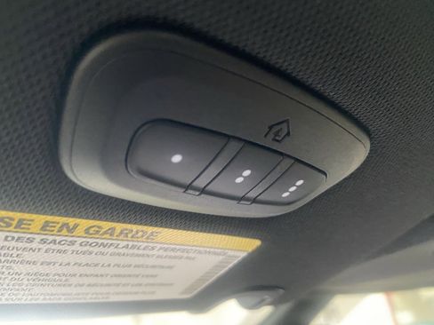 New 2026 Chrysler Pacifica Select image 38