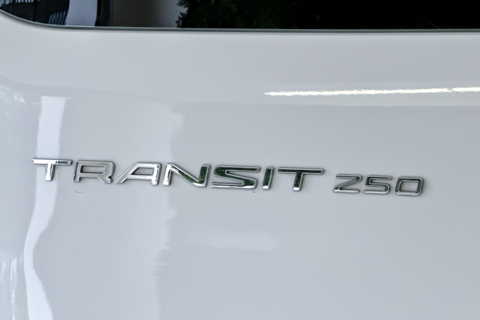 Used 2025 Ford Transit 250 Low Roof w/ Exterior Upgrade Package RWD image 26