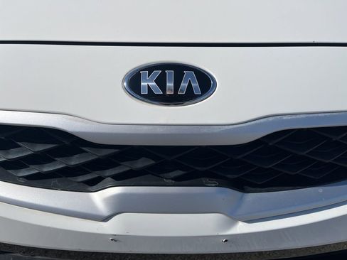 Used 2019 Kia Forte LXS image 37