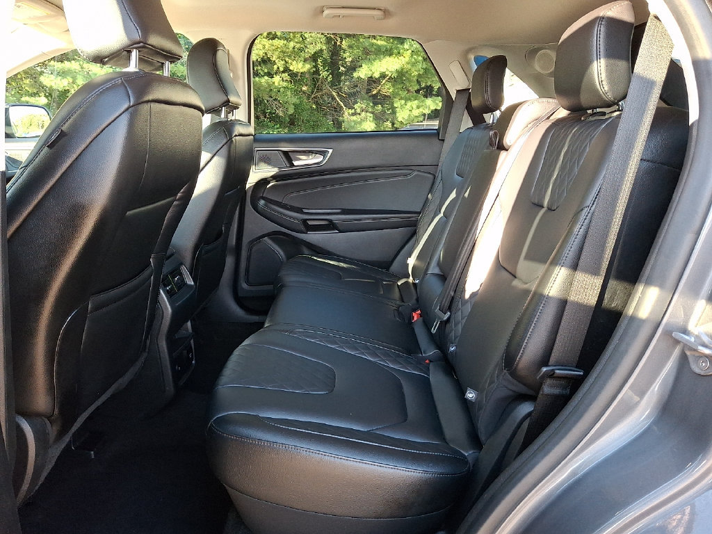 Used 2024 Ford Edge Titanium AWD/4WD image 11