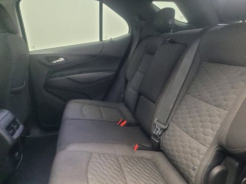 Used 2018 Chevrolet Equinox LT FWD image 18