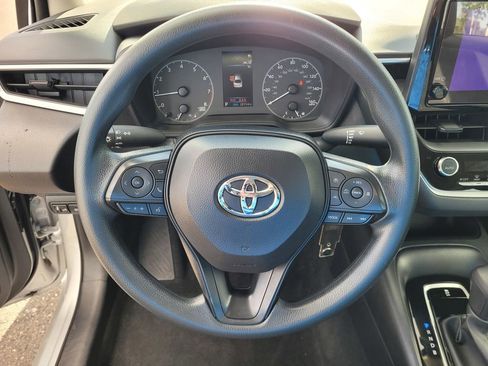 Used 2024 Toyota Corolla LE FWD image 21