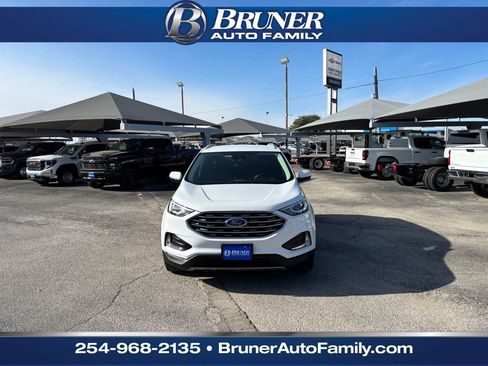 Used 2020 Ford Edge SEL w/ Convenience Package image 2