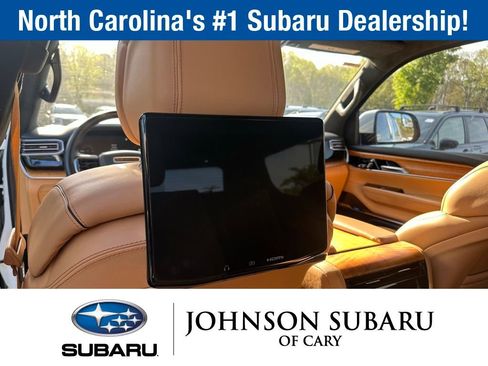 Used 2022 Jeep Grand Wagoneer Series III w/ Rear Seat Video Group 1 image 29