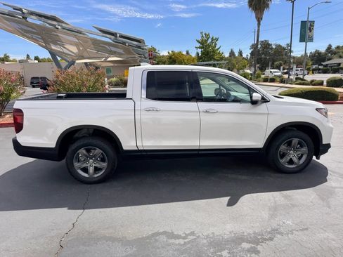Used 2023 Honda Ridgeline RTL-E image 7