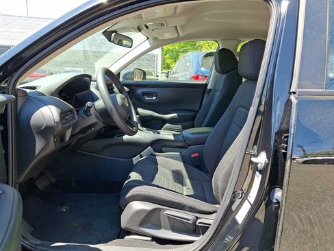 Used 2023 Honda HR-V LX image 13