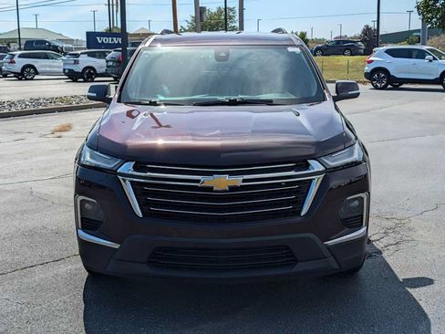 Used 2023 Chevrolet Traverse LT AWD/4WD image 2