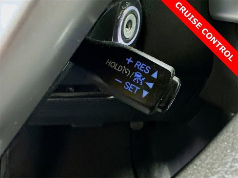 Used 2019 Toyota Highlander LE image 35