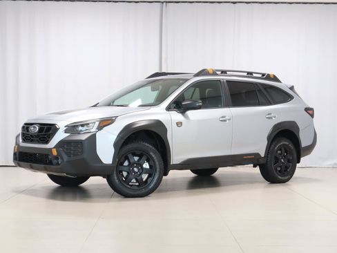 Used 2025 Subaru Outback Wilderness AWD/4WD image 1