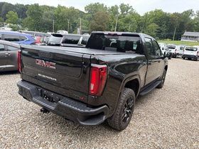 Used 2022 GMC Sierra 1500 AT4 w/ AT4 Premium Package AWD/4WD image 3