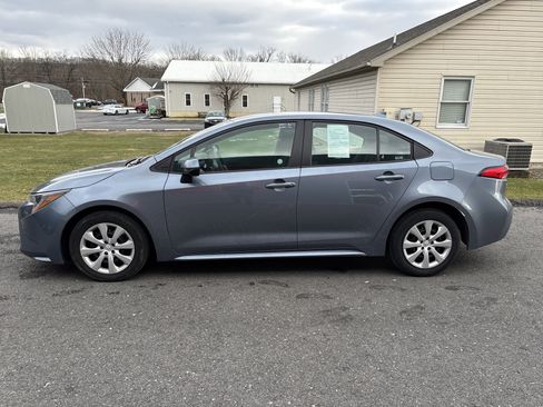 Used 2024 Toyota Corolla LE image 7