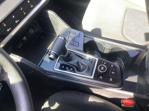 Used 2023 Kia Sportage LX FWD image 23