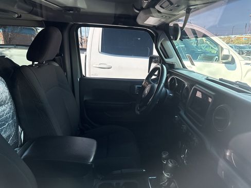 Used 2021 Jeep Wrangler Sport S image 7